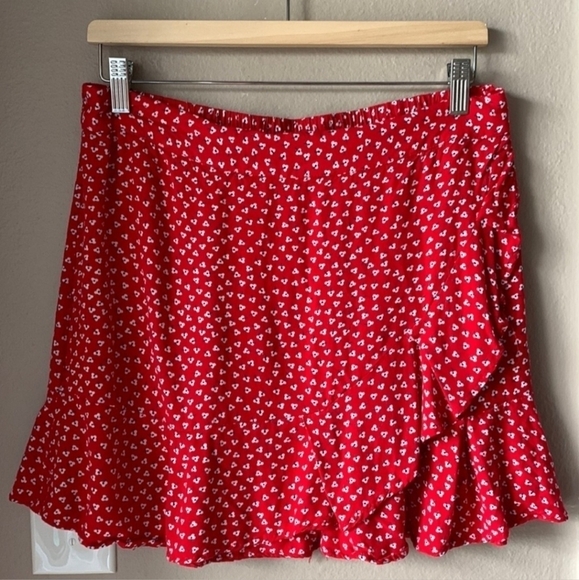 Sim & Sam Red Micro Floral Ruffle Mini Skirt Women's Medium M Flowy Summer EUC - Picture 1 of 7